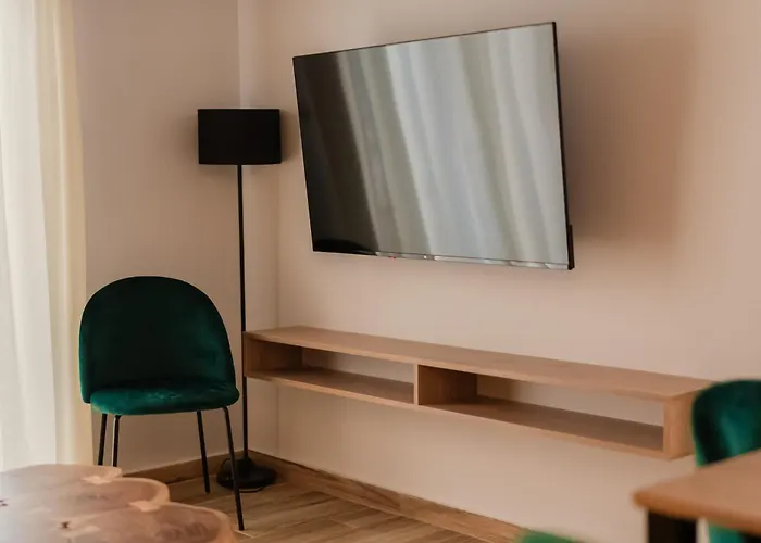 Ethra Suite 2